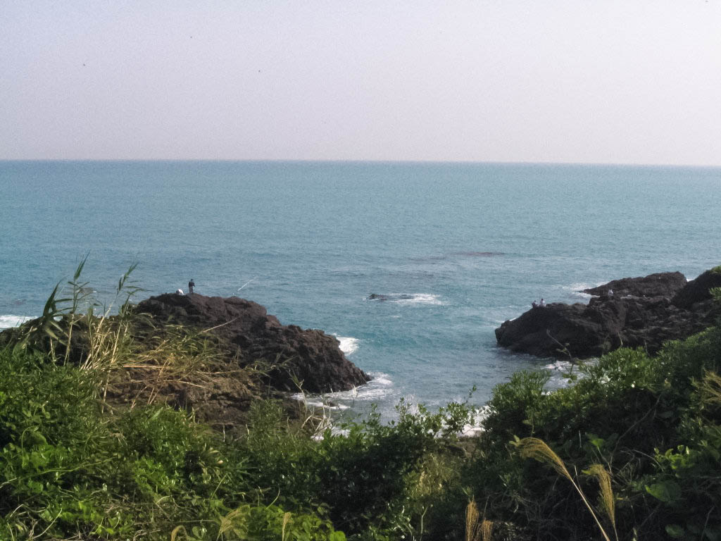 煙樹ケ浜、潮吹岩周辺