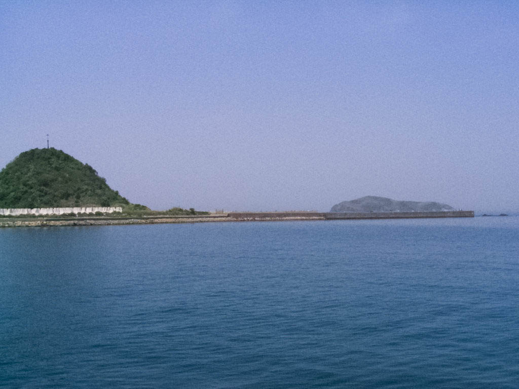 東燃裏・苅藻島の波止