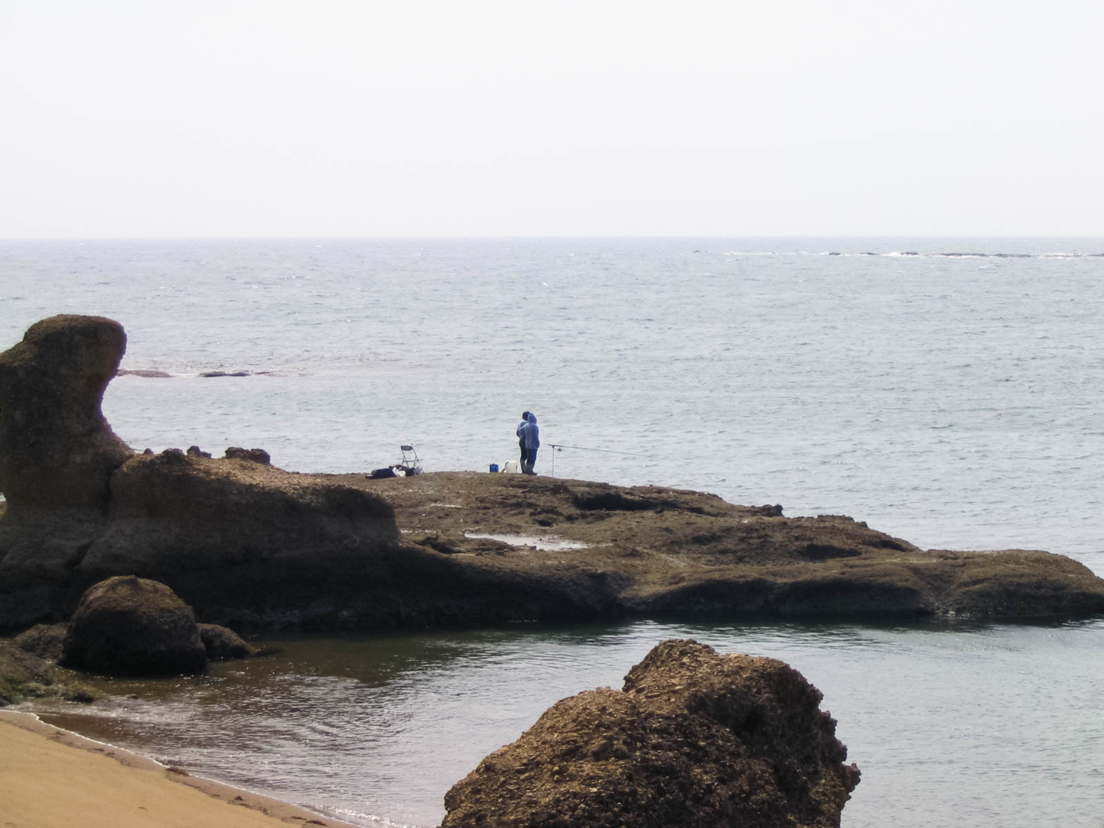 目津、千里海岸